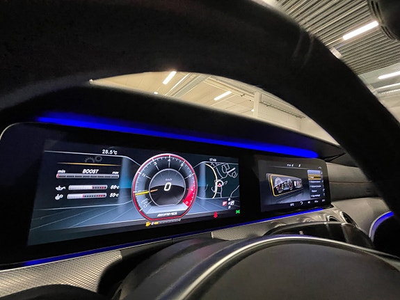 Mercedes-Benz E43 14 of 23