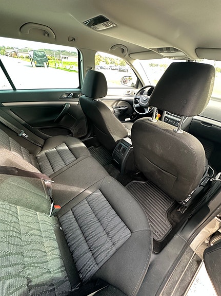 Skoda Octavia 9 of 14