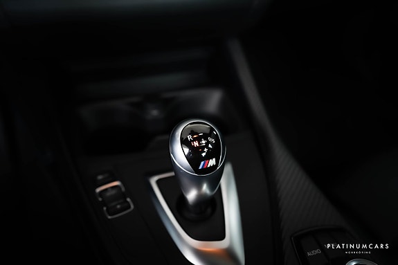 BMW M2 10 of 22