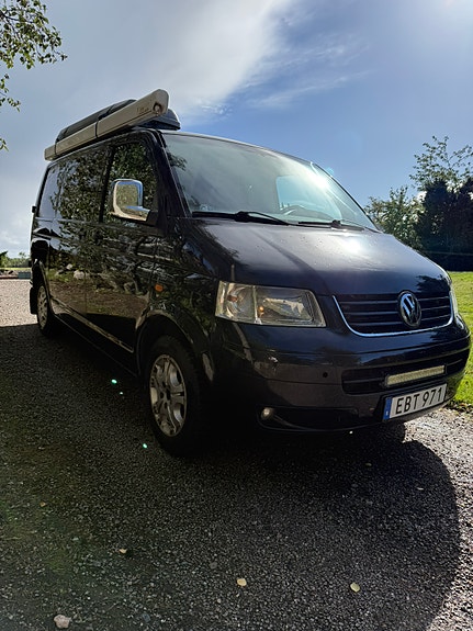 Volkswagen Transporter Camper 3 of 27