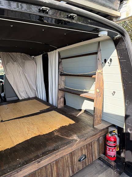 Volkswagen Transporter Camper 14 of 27
