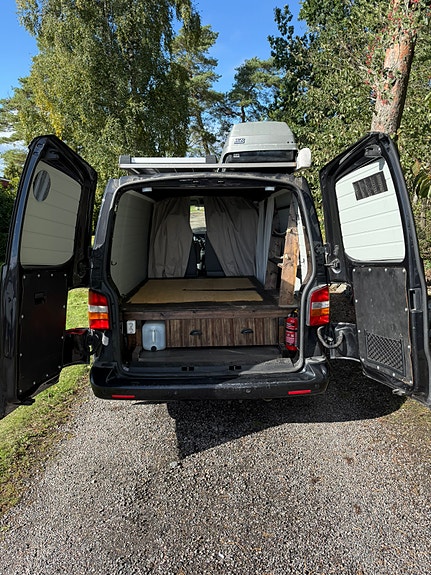 Volkswagen Transporter Camper 13 of 27