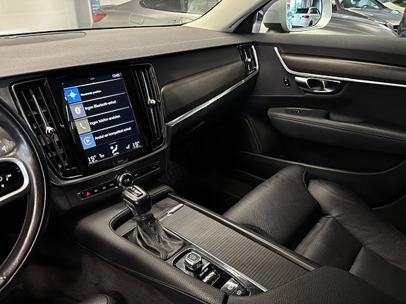 Volvo V90 Cross Country 21 of 29