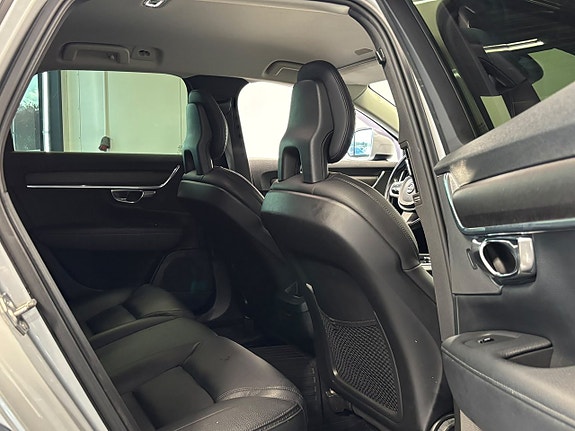 Volvo V90 Cross Country 29 of 29