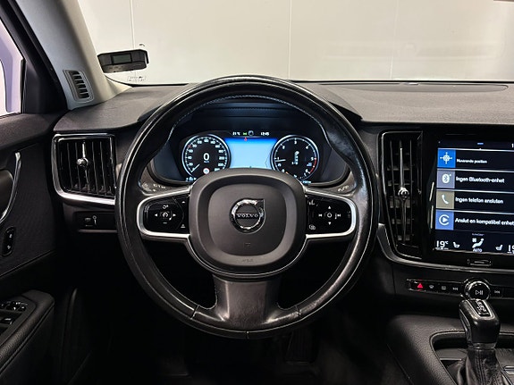 Volvo V90 Cross Country 19 of 29