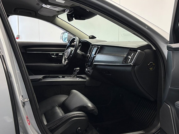 Volvo V90 Cross Country 27 of 29