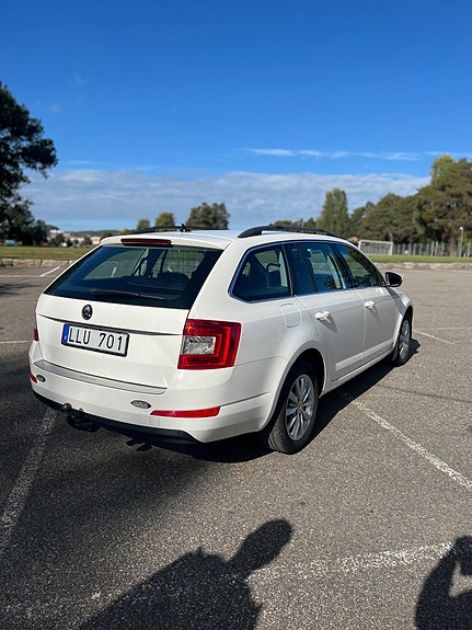 Skoda Octavia 3 of 11