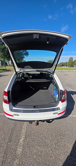 Skoda Octavia 5 of 11