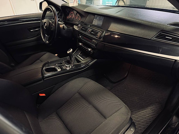BMW F11 520D Nybyggd A-Traktor M-Sport NYA Grossen 20" 8 of 9