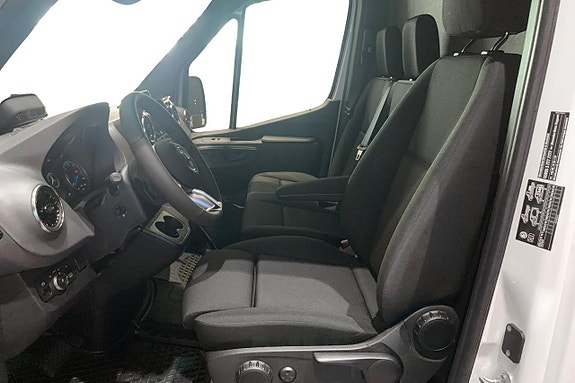 Mercedes-Benz Sprinter 208 11 of 11