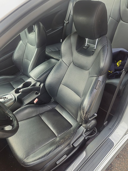 Hyundai Genesis 4 of 11