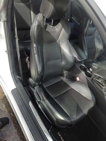 Hyundai Genesis 5 of 11