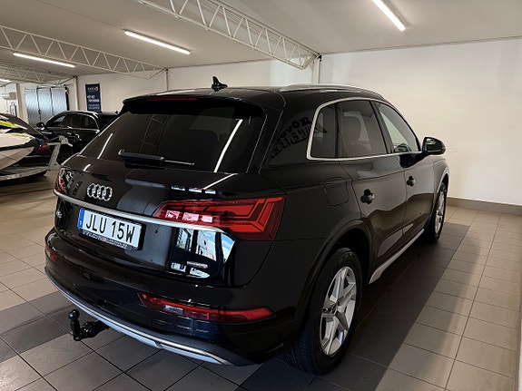 Audi Q5 4 of 13