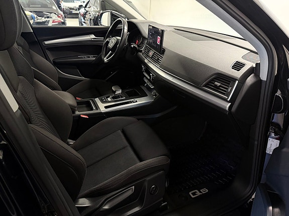 Audi Q5 6 of 13