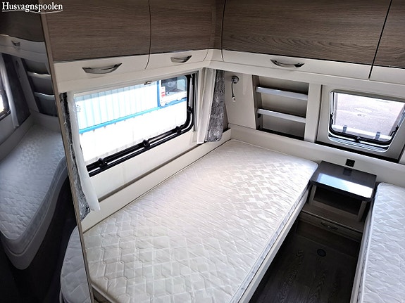 Hobby 620 CL PRESTIGE, Alde, Långbäddar, Solpanel, Markis med sidor, Ugn 7 of 11