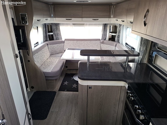Hobby 620 CL PRESTIGE, Alde, Långbäddar, Solpanel, Markis med sidor, Ugn 10 of 11