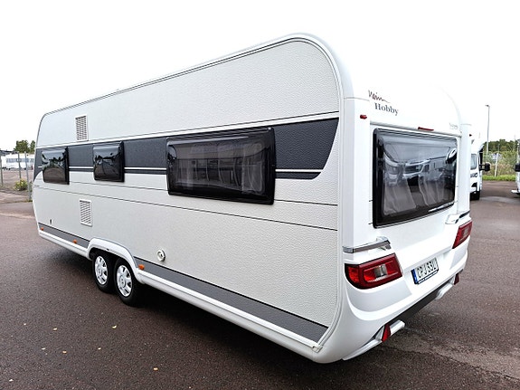 Hobby 620 CL PRESTIGE, Alde, Långbäddar, Solpanel, Markis med sidor, Ugn 4 of 11
