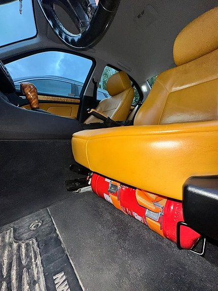 BMW 318i 17 of 17