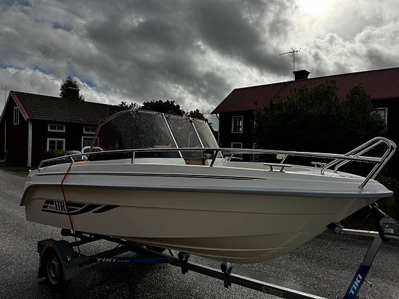 Superfin HR 480 Br med 70hk Suzuki inkl 80 trailer -2019 5 of 5