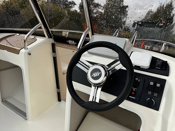 Superfin HR 480 Br med 70hk Suzuki inkl 80 trailer -2019 3 of 5