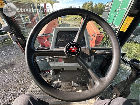 Traktor Massey ferguson 5445-4 med lastare 13 of 27