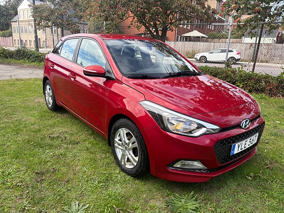 Hyundai i20 9 of 18