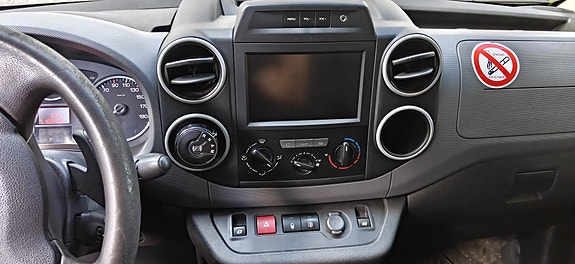 Citroen Berlingo 12 of 23