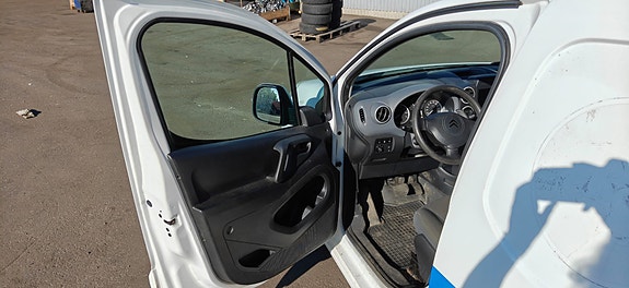 Citroen Berlingo 14 of 23