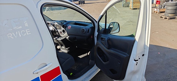 Citroen Berlingo 13 of 23