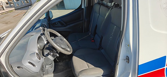Citroen Berlingo 16 of 23