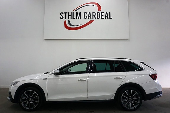 Skoda Octavia Scout 3 of 30