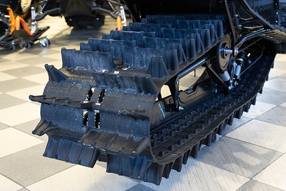 Arctic Cat Catalyst Alpha One M600 154? 6 of 6