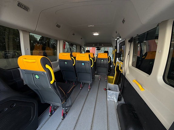 Ford Transit 11 of 22