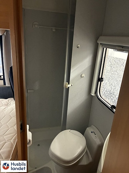 Knaus 650 alkov 8 of 10