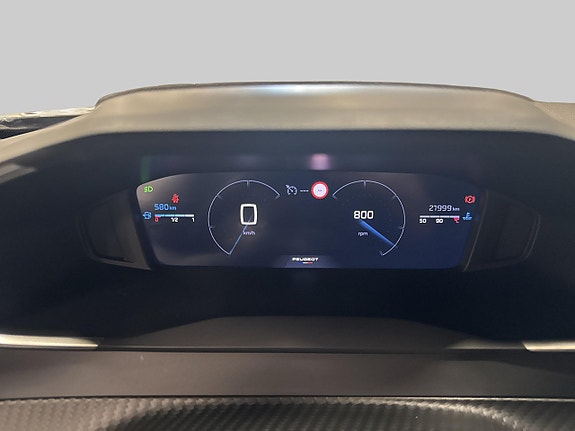 Peugeot 2008 10 of 18