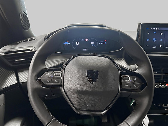 Peugeot 2008 14 of 18