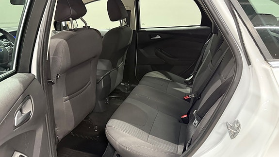 Ford Focus 15 of 18