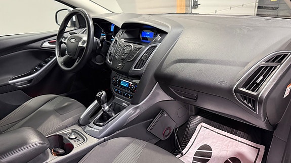 Ford Focus 14 of 18