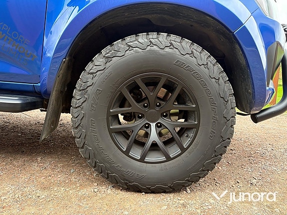 Isuzu D-max 9 of 24