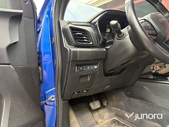 Isuzu D-max 21 of 24