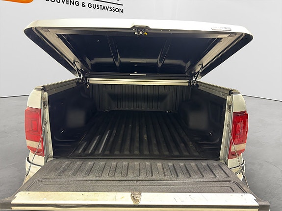 Volkswagen Amarok 11 of 21