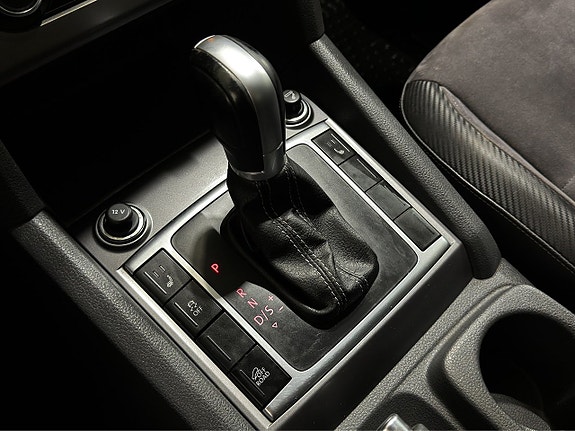 Volkswagen Amarok 17 of 21