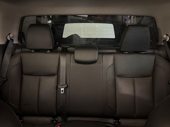 Nissan Navara 21 of 21