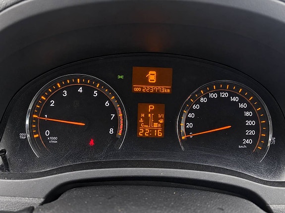 Toyota Avensis 9 of 10