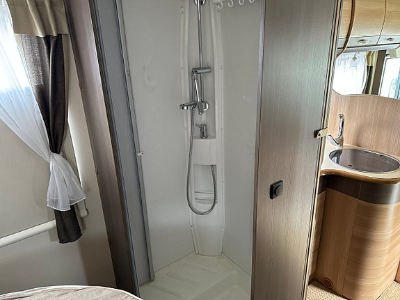 Rapido Rapido 891F Queensbed Taksäng Fiat Ducato 6-vxl 29 of 30