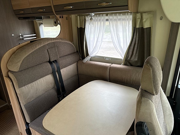 Rapido Rapido 891F Queensbed Taksäng Fiat Ducato 6-vxl 16 of 30