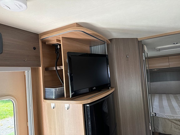 Rapido Rapido 891F Queensbed Taksäng Fiat Ducato 6-vxl 18 of 30