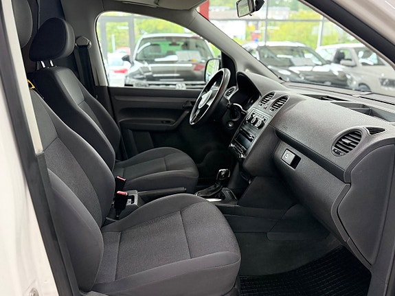 Volkswagen Caddy Maxi 8 of 22