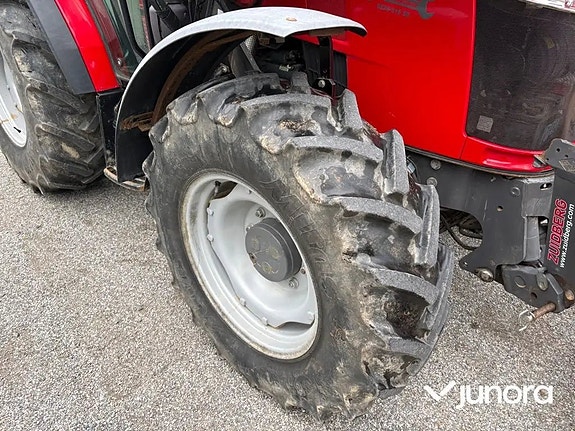 Traktor Massey Ferguson MF 4707 20 of 30