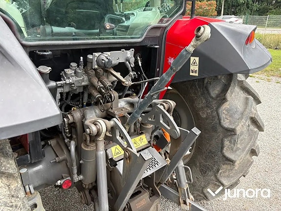 Traktor Massey Ferguson MF 4707 11 of 30